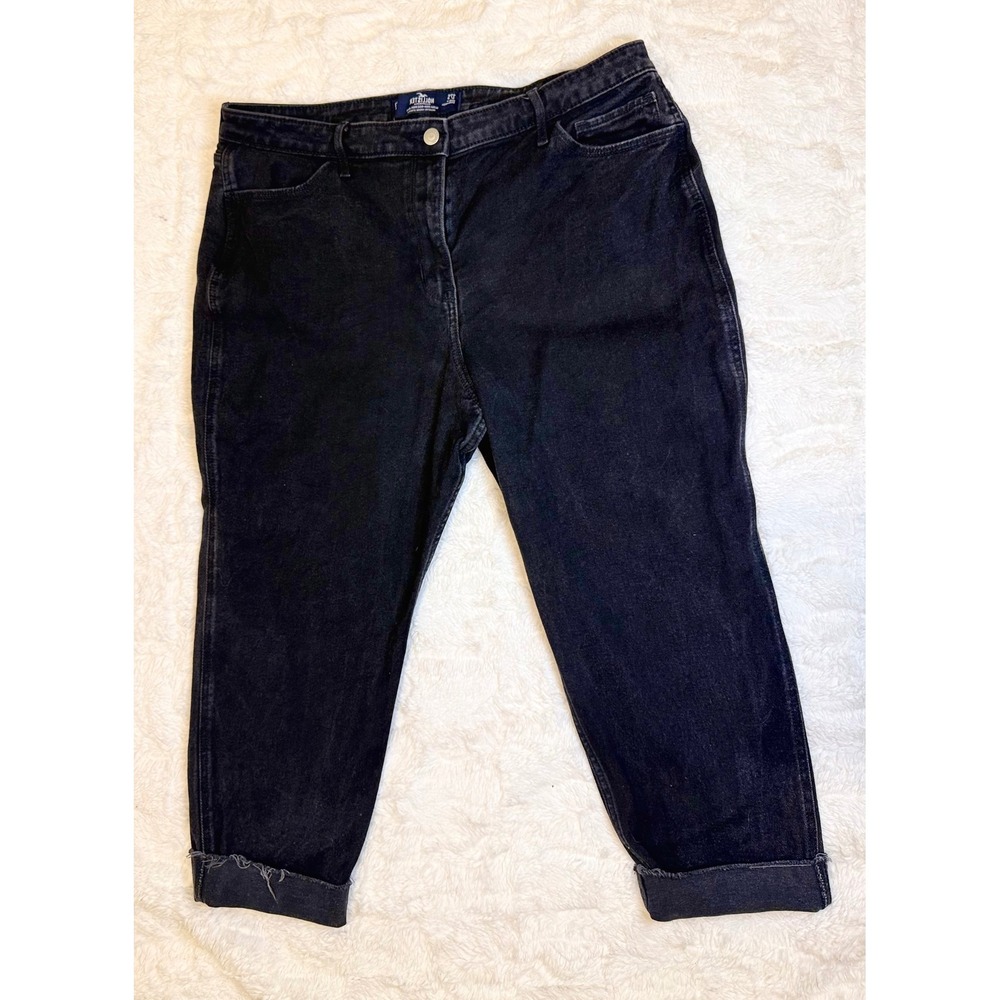 Hollister Ultra High Rise Mom Jeans 17S Black Vintage Stretch Denim Raw Hem
